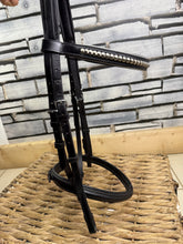 Load image into Gallery viewer, S/H Clencher Snaffle Cavesson Bridle -Silver/Black- Cob