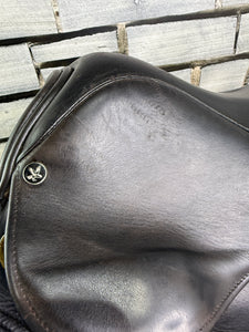 17” Wide Jeffries Falcon Hawk Event Saddle - Black