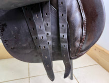 Load image into Gallery viewer, 16 1/2” XW Saddleworld/L.A. Jones GP Saddle - Brown