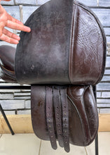 Load image into Gallery viewer, 15” Medium Barnsby Pony Club GP Saddle - Brown
