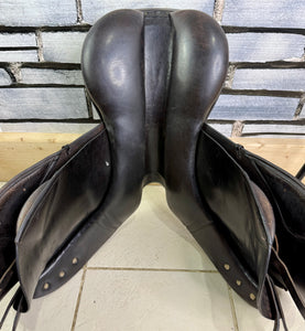 17” MW Pariani Close Contact Jump Saddle - Brown