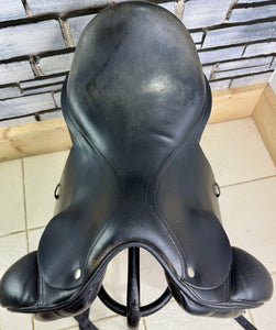 17 1/2” MW Amerigo Classic Dressage Saddle - Black