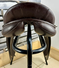 Load image into Gallery viewer, 17” Wide Ideal Classic GP Saddle - Brown