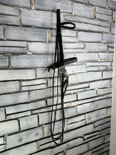 Load image into Gallery viewer, S/H English M&amp;M Complete Pelham Bridle - Black - Pony