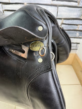 Load image into Gallery viewer, 18 1/2” Medium Hayes GP/Jump Gents English Hunting Saddle - Black