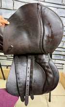 Load image into Gallery viewer, 17” XW Hamilton Balance GP Saddle - Brown - 4X Wide - Cob Hoop Tree