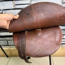 Load image into Gallery viewer, 17” Futurity Full Tree Racing Saddle - Tan - Soft Foam Panels