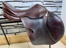 Load image into Gallery viewer, 16”-16 1/2” Medium (33) Prestige Roma Jump Saddle - Brown