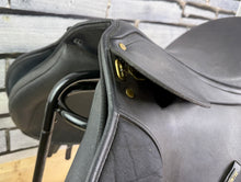 Load image into Gallery viewer, 17” XW/Changeable Gullet Wintec GP Saddle - Black