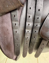 Load image into Gallery viewer, 17 1/2” XW Kruger WH/VSD Working Hunter Cob Saddle -Brown- Extra Wide 4xStraps