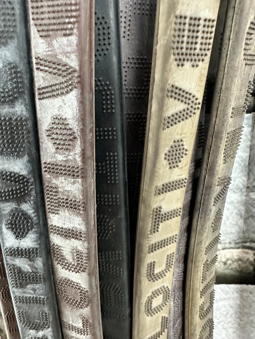 Shires Velocity Flexi Rubber Reins - Cob Size
