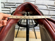 Load image into Gallery viewer, 17” Wide Knightrider Miner Jump/GP Saddle - Tan