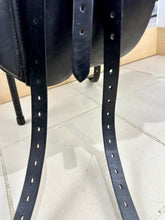 Load image into Gallery viewer, 17” MW Excelle Dressage Saddle - Black