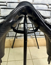 Load image into Gallery viewer, 16” Wide M&amp;J Saddlery English GP Pony Saddle - Black