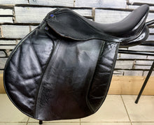 Load image into Gallery viewer, 16 1/2 - 17” XW Cob GP Saddle - Black Leather - Extra Wide