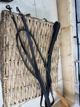Load image into Gallery viewer, S/H Market Harbourough Martingale &amp; Stopper Reins -Cob