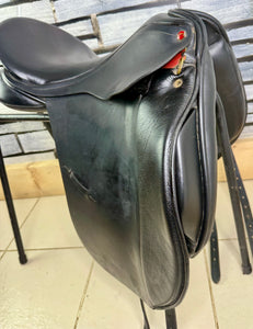 18” MW Albion Legend K2 Dressage Saddle - Black