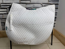 Load image into Gallery viewer, S/H Nuumed Half Wool Lined GP Saddlecloth - White - L