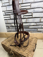 Load image into Gallery viewer, S/H Anatomic Padded Removable Flash Bridle - Brown/Tan - Cob