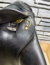 Load image into Gallery viewer, 16 1/2” MW/Changeable Gullet Bates Caprilli GP Saddle - Black - Adult Size Flap - with Cair