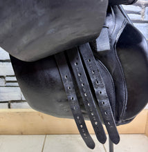 Load image into Gallery viewer, 17 1/2” MW Ideal 1350 GP Saddle - Black - Big Blocks - English Leather