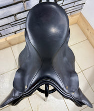 Load image into Gallery viewer, 17” Wide Dever Cob GP Saddle - Black