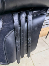 Load image into Gallery viewer, 16 1/2” MW/Changeable Gullet Bates Caprilli GP Saddle - Black - Adult Size Flap - with Cair