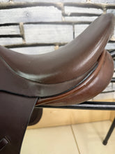 Load image into Gallery viewer, 17” MW Ideal VSD/GP Saddle - Brown