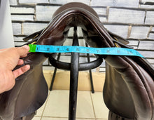Load image into Gallery viewer, 17 1/2” Wide Ideal Classic GP Saddle - Brown
