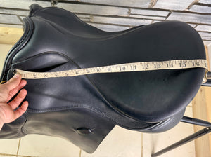 17” Wide Farrington Burford Event Saddle - Black