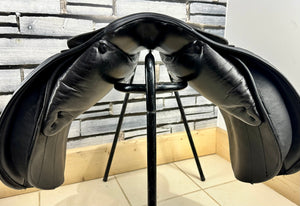 16 1/2” XXW Harry Dabbs Cob WH Saddle - Black