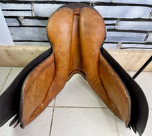 Load image into Gallery viewer, 17” XW English GP Saddle - Brown
