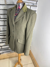 Load image into Gallery viewer, Shires Malvern Ladies Tweed Jacket - Size 36 - Green Wool Tweed - Hunter/Hacking/Showing M&amp;M