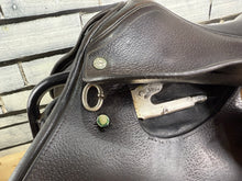 Load image into Gallery viewer, 16 1/2” Medium Nelson Pessoa Jump Saddle - Black