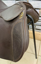 Load image into Gallery viewer, 15” XW Changeable Gullet Wintec Pony GP Saddle - Brown - Flocked