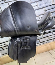 Load image into Gallery viewer, 18” MW Albion K2 GP Saddle - Black -Big Blocks- Mega Comfy