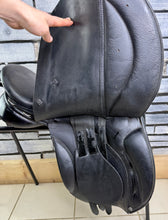 Load image into Gallery viewer, 17” MW-Wide Symmonds Designer GP/VSD Saddle - Black