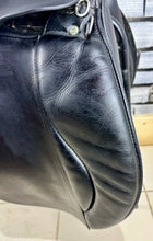 Load image into Gallery viewer, 17 1/2” Wide Symmonds Designer GP Saddle - Black
