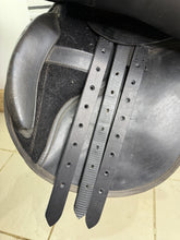 Load image into Gallery viewer, 17” XXW Thorowgood Maxam GP Saddle - Black - Extra Extra Wide -