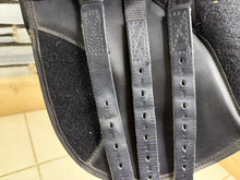 Load image into Gallery viewer, 16” XXW/Changeable Gullet Thorowgood T4 Pony Club LL GP Saddle - Black