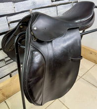 Load image into Gallery viewer, 17” Medium Morris &amp; Nolan Close Contact Jumping Saddle - Brown