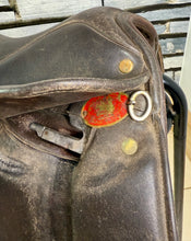 Load image into Gallery viewer, 15 1/2” Wide-XW Sturgess English WH Pony  Show Saddle - Brown