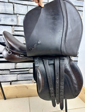 Load image into Gallery viewer, 16 1/2” MW Minster English Saddlery GP Saddle - Brown