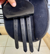 Load image into Gallery viewer, 16 1/2” Wide Eclipse Suede &amp; Synthetic GP Saddle - Black