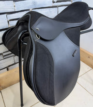 Load image into Gallery viewer, 16 1/2” Wide-XW Changeable Gullet Thorowgood Long Leg Pony GP Saddle -Black- Flocked