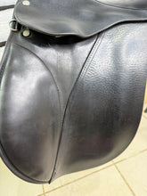 Load image into Gallery viewer, 15” Wide Forrester Pony GP Saddle - Black - Deep Seat, Good Blocks - English Made