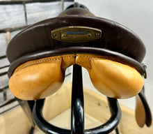 Load image into Gallery viewer, 15 1/2” Wide (Fit 32) Stubben Rex Pony GP/Jump Saddle - Brown