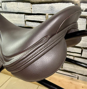 17 1/2” MW/Changeable Gullet Kent & Masters S Series Jump Saddle - Brown