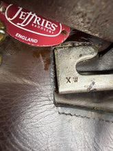 Load image into Gallery viewer, 16” XW Jeffries Close Contact Show/WH Saddle - Brown - Extra Wide