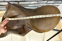 Load image into Gallery viewer, 17 1/2” MN (Fit 28) Stubben Parzival GP Saddle - Brown